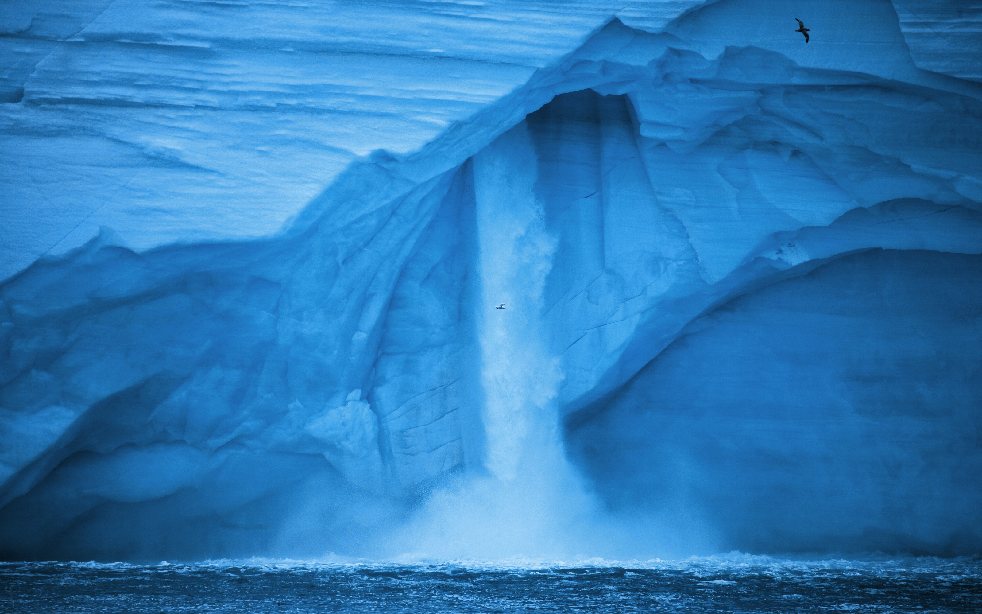 http://ngm.nationalgeographic.com/wallpaper